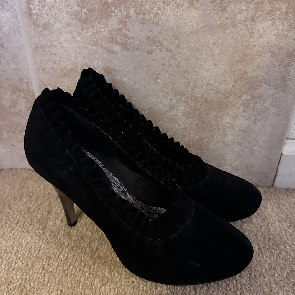 Madden Girl Black Heels Size 11